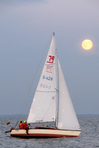 Sailing to the moon